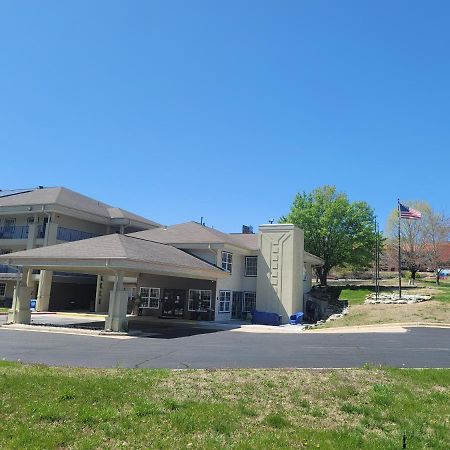 Docker'S Inn Branson Bagian luar foto
